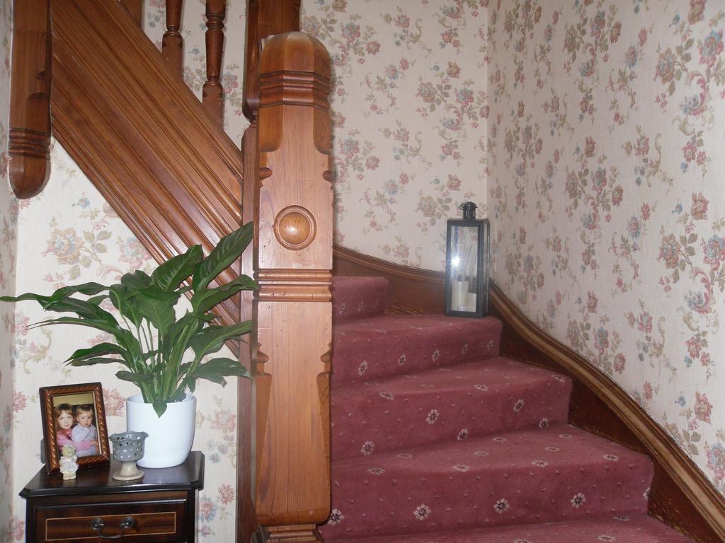 Ardfern Guest House Перт Екстер'єр фото