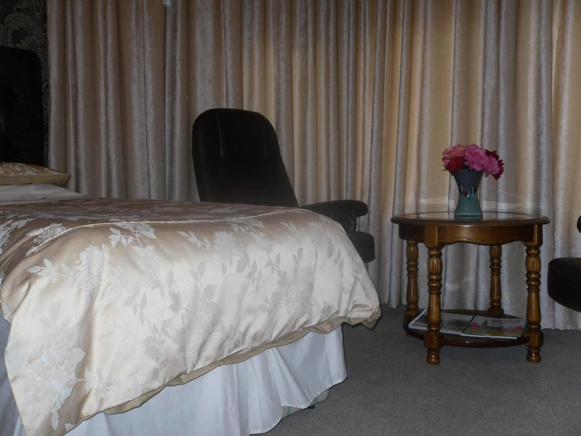 Ardfern Guest House Перт Екстер'єр фото